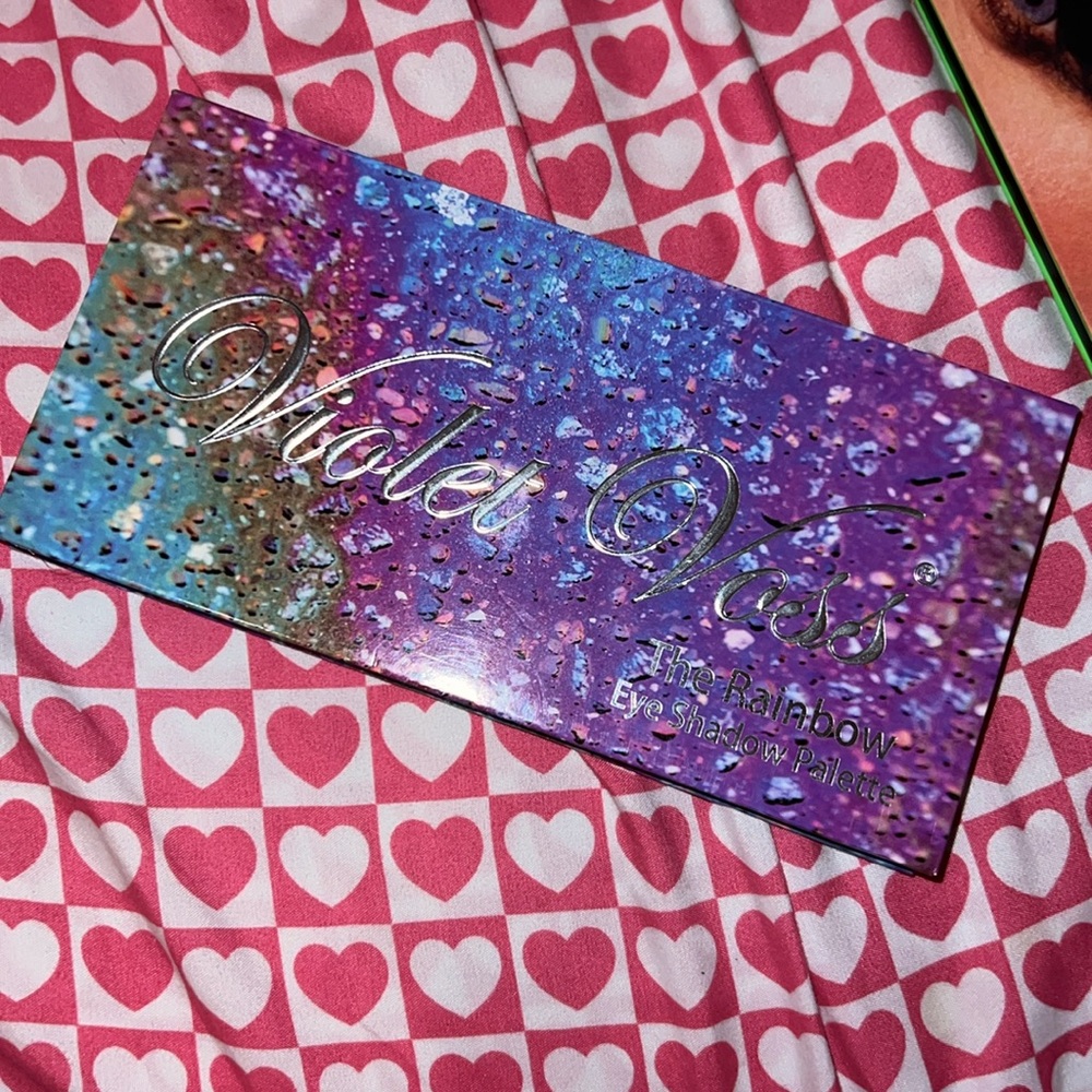 Violet Voss The rainbow palette